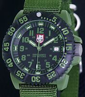 Luminox Watches A3042 SET