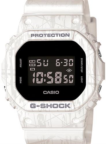 dw 5600 on wrist